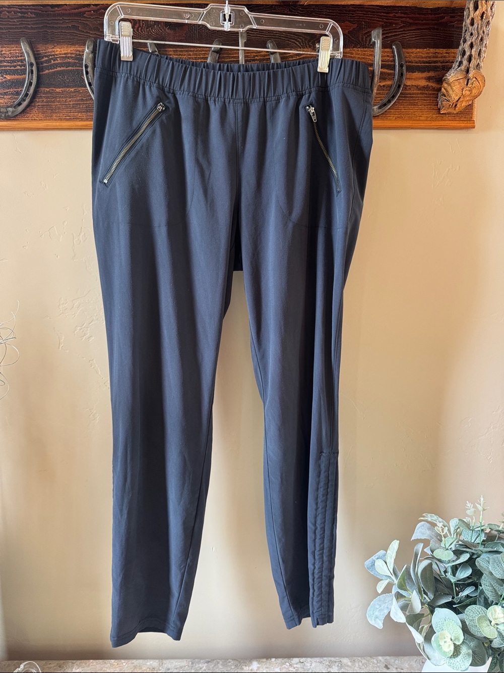 Athleta Gray Zip-Pocket Joggers